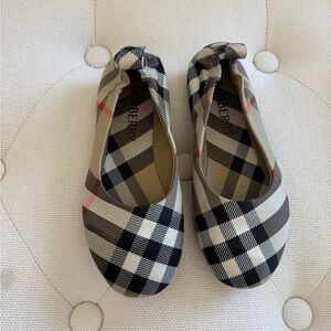 Burberry girls  Kids Shoes